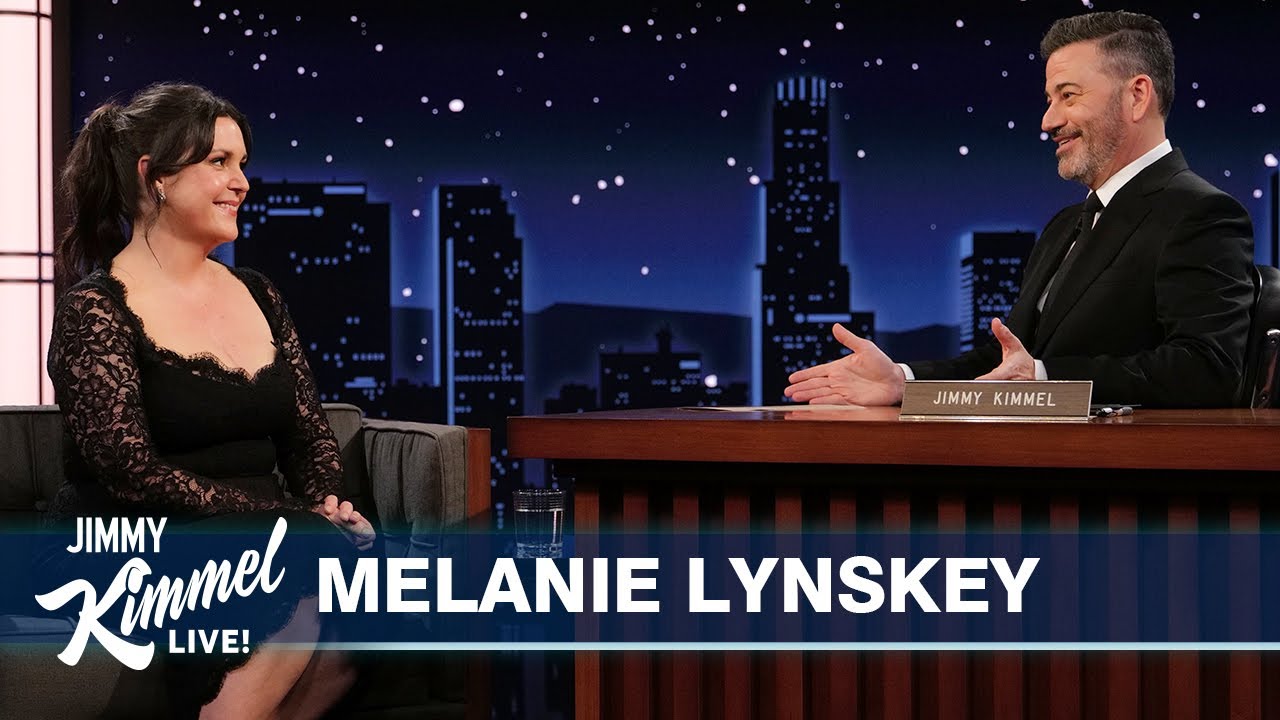 Melanie Lynskey on Yellowjackets with Hilary Swank