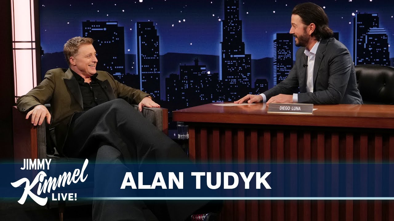 Alan Tudyk on Wearing Stilts for Andor, Being Robot Royalty & Meeting C3PO