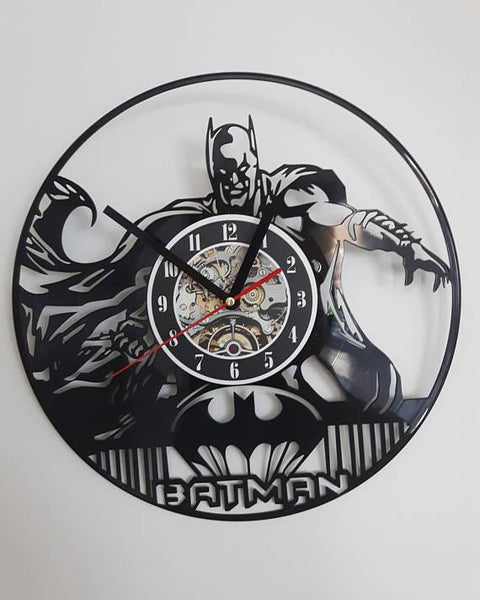 DC COMICS - BATMAN HANDMADE VINYL WALL CLOCK - Hollywood Box